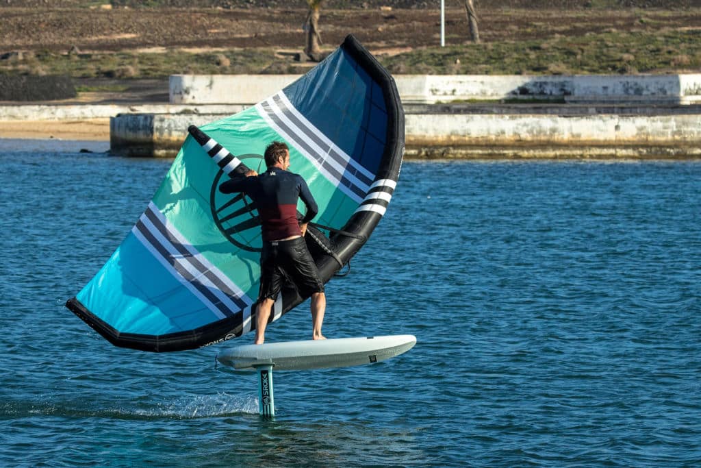 Wing foil: comment réussir un 360 ?
