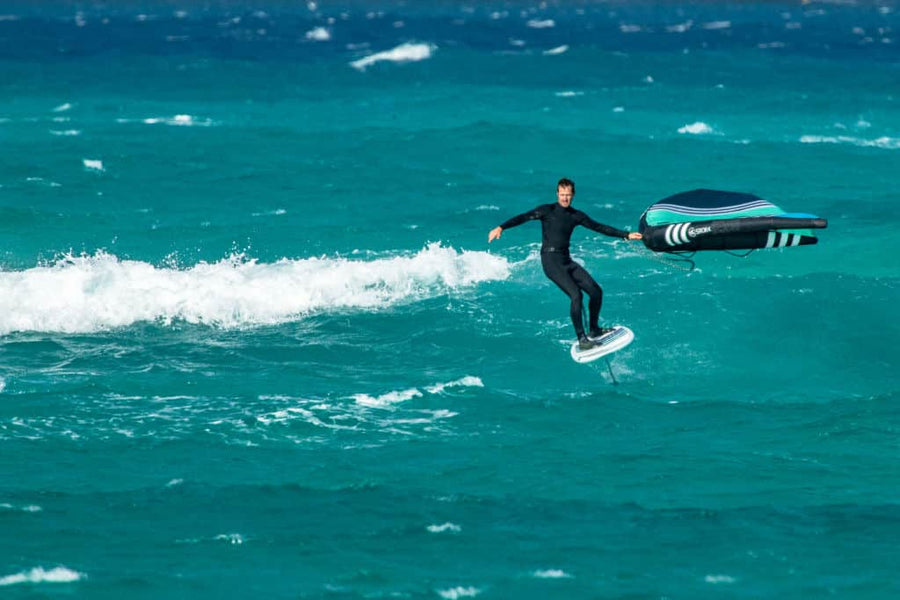 Wing Foil sous le soleil de Fuerteventura