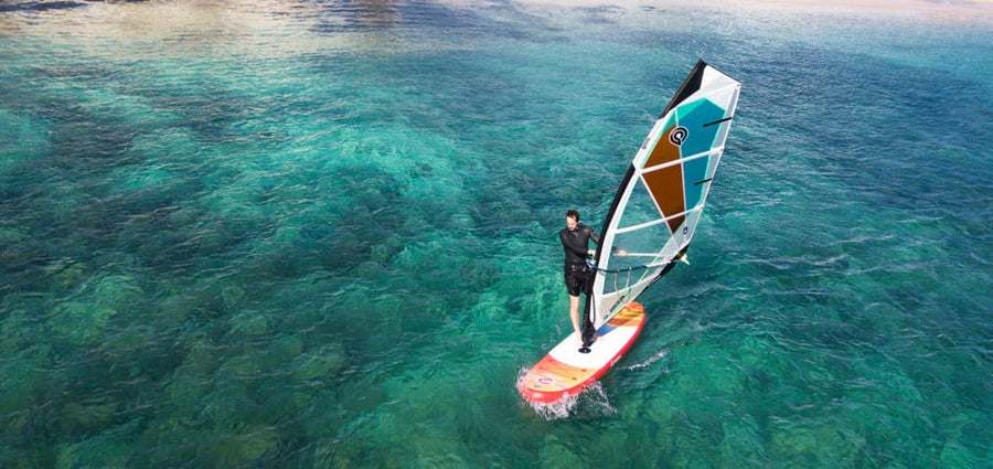 Comment pratiquer le Windsurf avec un paddle gonflable ?