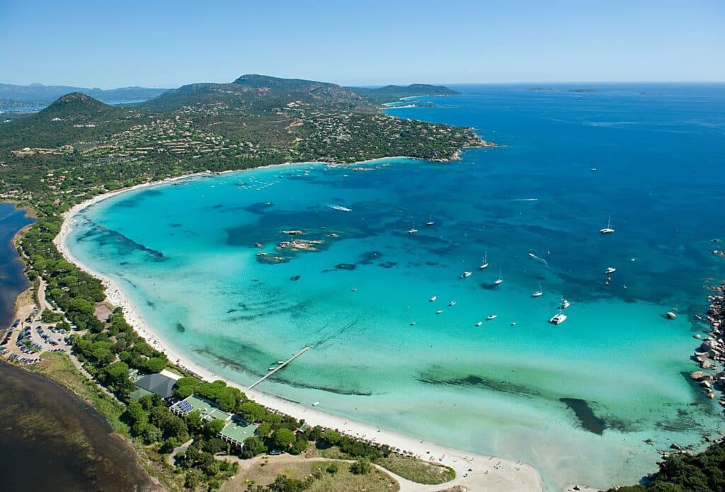Meilleurs spots de Wing Foil et SUP de Corse