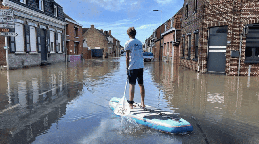 Utiliser son paddle en cas d’inondation : Conseils et précautions