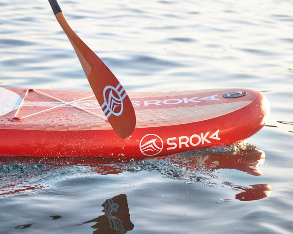 Quelles différences entre une pagaie de paddle en carbone et en aluminium ?